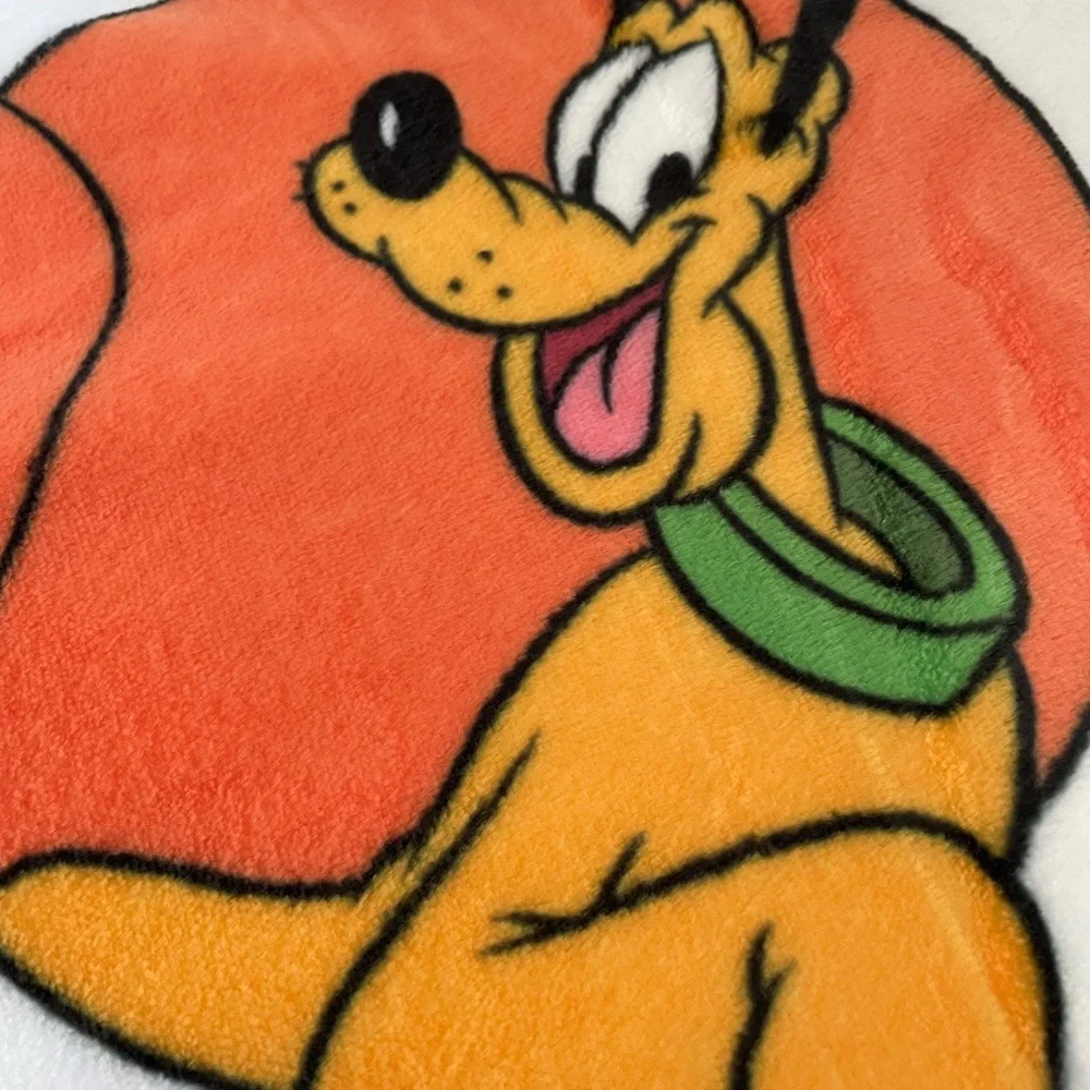 Official Disney "Mickey & Friends" Ultra-Soft Fleece Throw - Picture 13 of 14